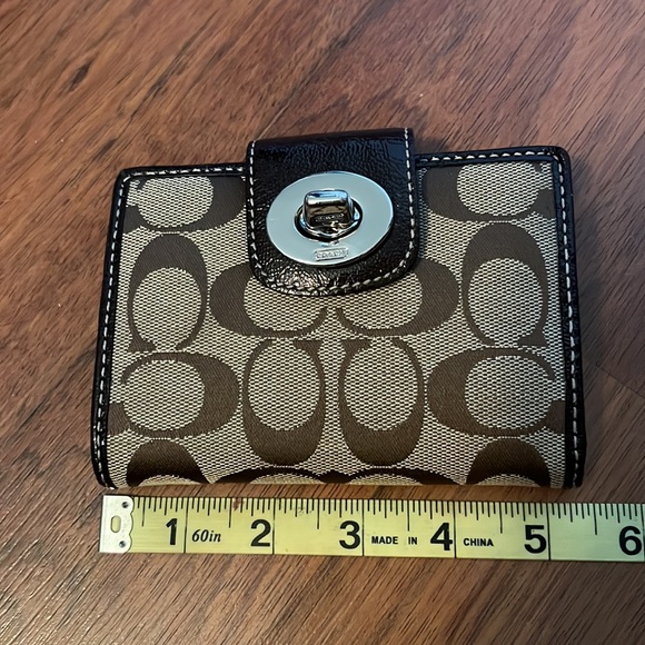 Coach wallet - Picture 2 of 7